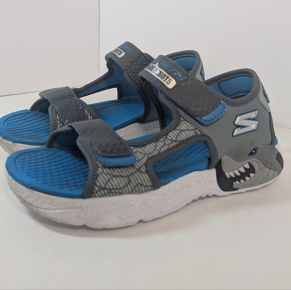 Sketchers Shark Bots Light Up Sandals Boys Gray 🩶 And Blue 💙 Sandal Size 3